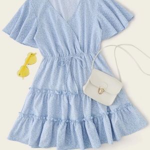 Flutter sleeve frill trim dress